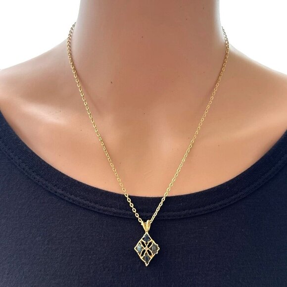 Gold Tone Pendant Necklace 18 Inch Length - Picture 4 of 6